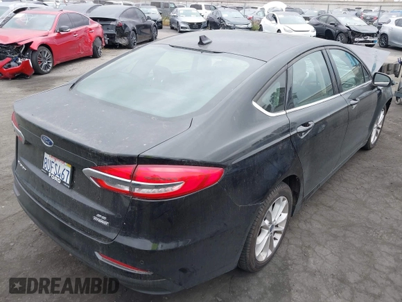2020 Ford Fusion SE with VIN 3FA6P0LU9LR140840, listed as a IAAI auction lot 42182056 with 35,542 mi miles and . Bid and sale history available at DreamBid. Image 4.