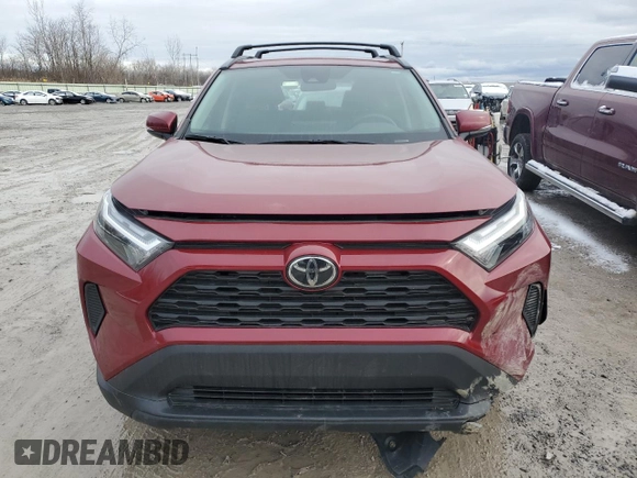 2024 Toyota RAV4 XLE with VIN 2T3P1RFV0RW427545, listed as a Copart auction lot 85669894 with 12,325 mi miles and Salvage Title. Bid and sale history available at carsss.com. Image 5.