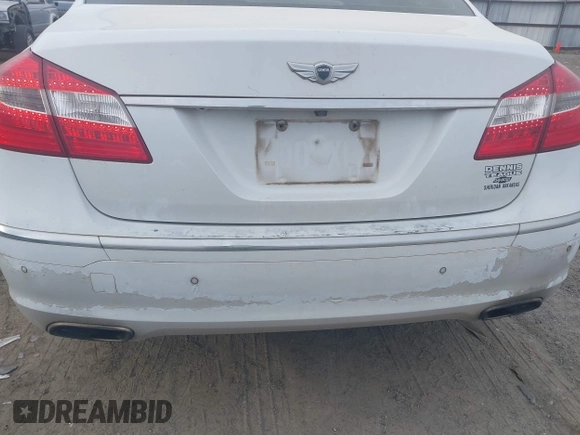 2014 Hyundai Genesis 3.8L z VIN KMHGC4DD4EU265736, wystawiony jako IAAI lot #41893568 z przebiegiem 186 905 mil mil oraz . Historia ofert i sprzedaży dostępna na DreamBid. Obrazek 18.
