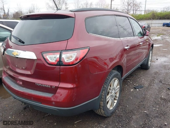2015 Chevrolet Traverse LT with VIN 1GNKRGKD4FJ349227, listed as a IAAI auction lot 41929895 with 188,377 mi miles. Bid and sale history available at carsss.com. Image 4.