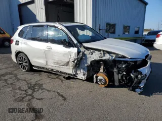 2020 BMW X5 xDrive40i with VIN 5UXCR6C00L9C91795, listed as a Copart auction lot 46489845 with Not Provided miles and Salvage Title. Bid and sale history available at carsss.com. Image 4.