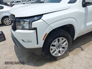 2024 Nissan Frontier SL с VIN 1N6ED1EJ0RN650784, выставлен на аукционе IAAI как лот 42399593 с пробегом 8 199 миль миль и . История ставок и продаж доступна на DreamBid. Изображение 20.