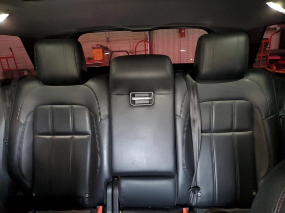 2018 Land Rover Range Rover Sport HSE с VIN SALWR2RKXJA187512, выставлен на аукционе Copart как лот 47760435 с пробегом 79 467 миль миль и Чистый • Clean title. История ставок и продаж доступна на DreamBid. Изображение 10.