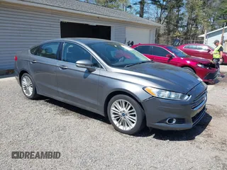 2014 Ford Fusion SE with VIN 3FA6P0H9XER319864, listed as a IAAI auction lot 42063072 with 151,526 mi miles. Bid and sale history available at carsss.com. Image 1.