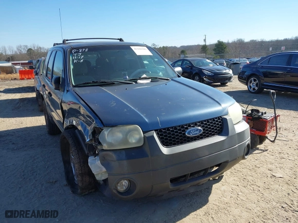 2006 Ford Escape XLT with VIN 1FMYU031X6KA03489, listed as a IAAI auction lot 41446906 with 1 mi miles. Bid and sale history available at carsss.com. Image 6.
