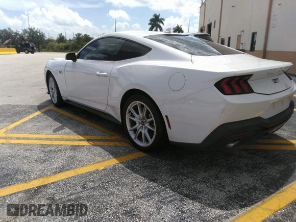 2024 Ford Mustang GT with VIN 1FA6P8CF2R5400362, listed as a IAAI auction lot 42424355 with 5,475 mi miles and . Bid and sale history available at DreamBid. Image 3.