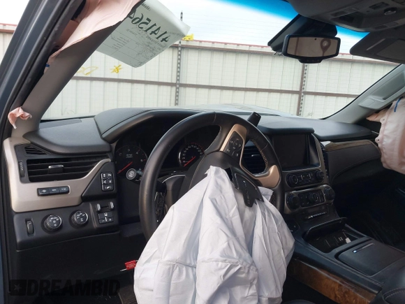 2015 GMC Yukon XL Denali with VIN 1GKS2JKJ3FR616122, listed as a IAAI auction lot 41415642 with Not Provided miles and . Bid and sale history available at DreamBid. Image 5.