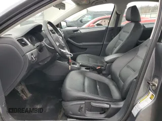 2013 Volkswagen Jetta SE with VIN 3VWDX7AJ8DM303461, listed as a Copart auction lot 47597995 with 164,378 mi miles and Salvage title. Bid and sale history available at DreamBid. Image 7.
