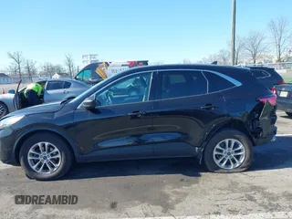 2022 Ford Escape SE с VIN 1FMCU9G64NUB16684, выставлен на аукционе IAAI как лот 41985732 с пробегом 43 090 миль миль и . История ставок и продаж доступна на DreamBid. Изображение 14.