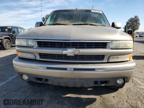 2002 Chevrolet Suburban Z71 with VIN 3GNFK16T02G237847, listed as a Copart auction lot 85391084 with 277,509 mi miles and Clean Title. Bid and sale history available at carsss.com. Image 5.