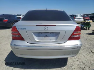 2002 Mercedes-Benz C 230/260/280/320 with VIN WDBRF64J72F265802, listed as a Copart auction lot 55890725 with Not Provided miles and Clean Title. Bid and sale history available at DreamBid. Image 6.