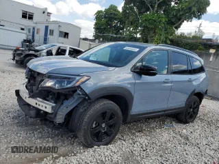 2022 Honda Pilot TrailSport z VIN 5FNYF6H86NB084266, wystawiony jako Copart lot #52640885 z przebiegiem 32 651 mil mil oraz Szkoda całkowita • Salvage title. Historia ofert i sprzedaży dostępna na DreamBid. Obrazek 1.