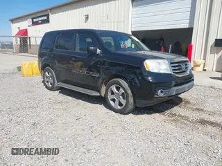 2014 Honda Pilot EX-L with VIN 5FNYF3H78EB003547, listed as a IAAI auction lot 41857061 with 192,371 mi miles and . Bid and sale history available at carsss.com. Image 1.