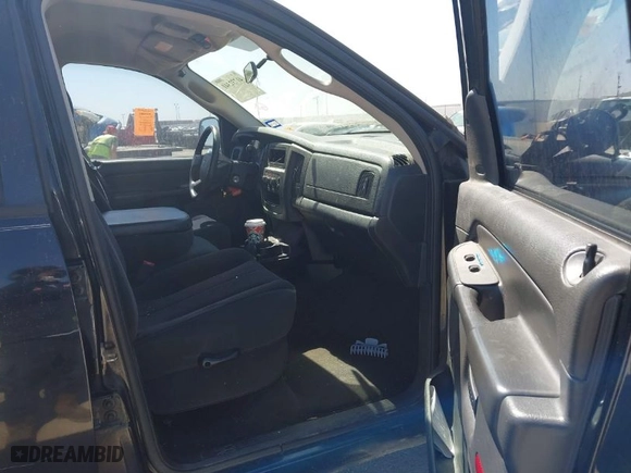 2005 Dodge Ram 1500 SLT with VIN 1D7HA18D95S364528, listed as a IAAI auction lot 41732341 with 282,834 mi miles. Bid and sale history available at carsss.com. Image 5.
