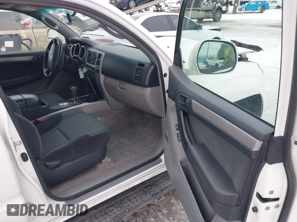 2005 Toyota 4Runner SR5 with VIN JTEBT14R850054745, listed as a IAAI auction lot 41349620 with 232,293 mi miles and . Bid and sale history available at DreamBid. Image 5.