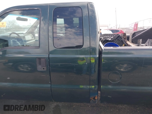 2001 Ford Super Duty F-250 XL with VIN 1FTNX21F91EB48250, listed as a IAAI auction lot 41901105 with 224,752 mi miles. Bid and sale history available at carsss.com. Image 13.