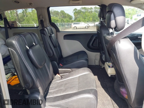 2013 Chrysler Town & Country Touring z VIN 2C4RC1BG5DR742792, wystawiony jako IAAI lot #42005481 z przebiegiem 204 002 mil mil oraz . Historia ofert i sprzedaży dostępna na DreamBid. Obrazek 8.