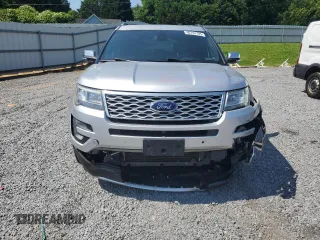 2017 Ford Explorer Platinum z VIN 1FM5K8HT9HGD05220, wystawiony jako Copart lot #60704795 z przebiegiem 59 128 mil mil oraz Szkoda całkowita • Salvage title. Historia ofert i sprzedaży dostępna na DreamBid. Obrazek 5.