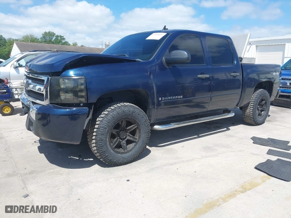 2008 Chevrolet Silverado 1500 LT w/1LT with VIN 2GCEK13C181173196, listed as a IAAI auction lot 41954657 with 212,388 mi miles. Bid and sale history available at carsss.com. Image 17.