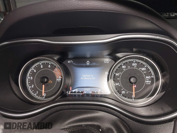 2019 Jeep Cherokee High Altitude with VIN 1C4PJMDX6KD159241, listed as a IAAI auction lot 40742596 with 37,407 mi miles and . Bid and sale history available at DreamBid. Image 7.