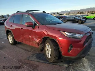 2022 Toyota RAV4 XLE Premium with VIN 2T3C1RFV7NW213905, listed as a Copart auction lot 41846145 with 66,953 mi miles and Salvage Title. Bid and sale history available at carsss.com. Image 4.