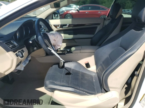 2015 Mercedes-Benz E 400 with VIN WDDKK6FF4FF300928, listed as a Copart auction lot 53260175 with 65,194 mi miles and Salvage Title. Bid and sale history available at DreamBid. Image 7.