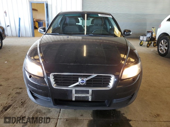 2009 Volvo C30 z VIN YV1MK672092144360, wystawiony jako Copart lot #49688415 z przebiegiem 142 631 mil mil oraz Szkoda całkowita • Salvage title. Historia ofert i sprzedaży dostępna na DreamBid. Obrazek 5.