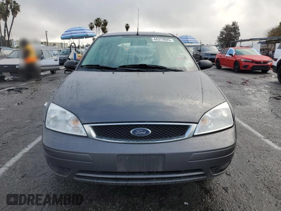 2005 Ford Focus S with VIN 3FAFP31N65R161757, listed as a Copart auction lot 44373605 with 187,145 mi miles and Salvage Title. Bid and sale history available at carsss.com. Image 5.