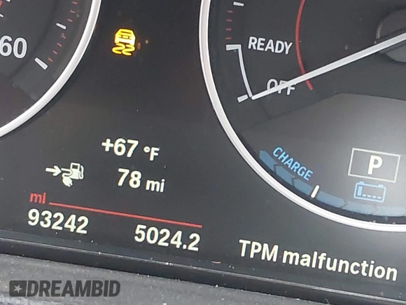 2017 BMW 3 Series 330e iPerformance with VIN WBA8E1C58HK480271, listed as a IAAI auction lot 42039429 with 93,242 mi miles. Bid and sale history available at carsss.com. Image 7.