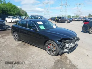 2019 Alfa Romeo Giulia z VIN ZARFANAN6K7612900, wystawiony jako IAAI lot #42297915 z przebiegiem 108 107 mil mil oraz . Historia ofert i sprzedaży dostępna na DreamBid. Obrazek 1.