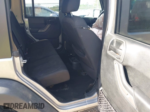 2018 Jeep Wrangler Unlimited Sport S z VIN 1C4HJWDG2JL929231, wystawiony jako IAAI lot #42282904 z przebiegiem 150 362 mil mil oraz . Historia ofert i sprzedaży dostępna na DreamBid. Obrazek 8.