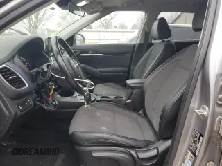 2021 Kia Seltos S z VIN KNDEUCAA3M7043327, wystawiony jako Copart lot #87032464 z przebiegiem 63 926 mil mil oraz Szkoda całkowita • Salvage title. Historia ofert i sprzedaży dostępna na DreamBid. Obrazek 7.