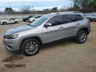 2020 Jeep Cherokee Latitude Plus with VIN 1C4PJLLB8LD610493, listed as a Copart auction lot 47134005 with 125,321 mi miles and Non Repairable. Bid and sale history available at carsss.com. Image 1.