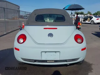 2006 Volkswagen Beetle with VIN 3VWSF31YX6M323407, listed as a IAAI auction lot 42330968 with 172,664 mi miles and . Bid and sale history available at DreamBid. Image 16.