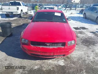 2006 Ford Mustang Standard with VIN 1ZVFT80N465261264, listed as a IAAI auction lot 41629083 with 85,945 mi miles. Bid and sale history available at carsss.com. Image 12.