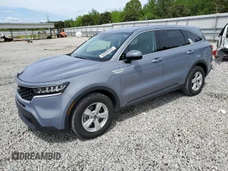 2023 Kia Sorento LX z VIN 5XYRG4LC5PG241590, wystawiony jako Copart lot #53930465 z przebiegiem 31 559 mil mil oraz Szkoda całkowita • Salvage title. Historia ofert i sprzedaży dostępna na DreamBid. Obrazek 1.