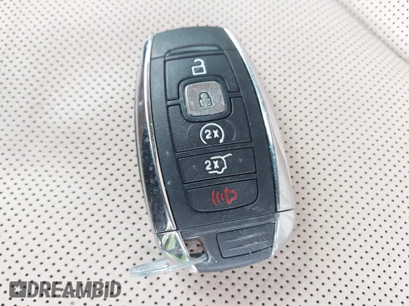 2019 Lincoln MKC Reserve with VIN 5LMTJ3DHXKUL21088, listed as a IAAI auction lot 42142205 with Not provided miles and . Bid and sale history available at DreamBid. Image 11.