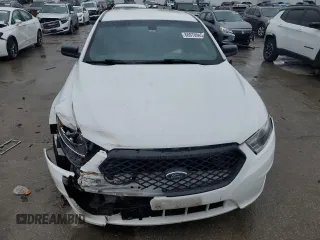 2017 Ford Police Interceptor with VIN 1FAHP2L86HG145032, listed as a Copart auction lot 60970945 with 109,098 mi miles and Salvage title. Bid and sale history available at DreamBid. Image 5.