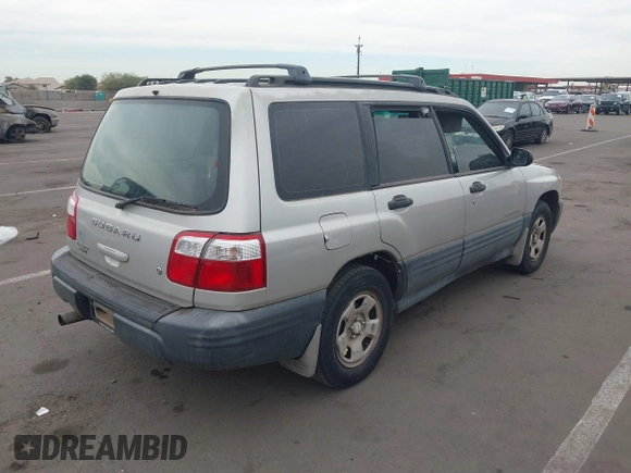 2001 Subaru Forester L with VIN JF1SF63521H766175, listed as a IAAI auction lot 41192998 with 173,532 mi miles. Bid and sale history available at carsss.com. Image 4.