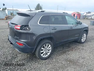 2015 Jeep Cherokee Limited with VIN 1C4PJMDS5FW550282, listed as a IAAI auction lot 41796297 with 96,374 mi miles and . Bid and sale history available at DreamBid. Image 4.