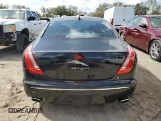 2015 Jaguar XJ with VIN SAJWA2GZ6F8V81068, listed as a Copart auction lot 78954824 with 79,565 mi miles and Clean Title. Bid and sale history available at carsss.com. Image 6.
