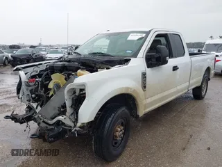 2017 Ford F-250 XLT z VIN 1FT7X2A65HEF11825, wystawiony jako IAAI lot #42193248 z przebiegiem 180 720 mil mil oraz . Historia ofert i sprzedaży dostępna na DreamBid. Obrazek 17.