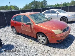2005 Ford Focus S with VIN 3FAFP37N85R113281, listed as a IAAI auction lot 42037187 with Not Provided miles and . Bid and sale history available at carsss.com. Image 1.