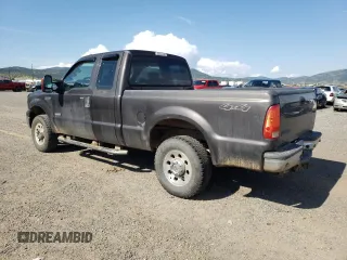 2005 Ford F-250 XL z VIN 1FTSX21P65EA82368, wystawiony jako Copart lot #57249743 z przebiegiem 209 923 mil mil oraz Czysty tytuł • Clean title. Historia ofert i sprzedaży dostępna na DreamBid. Obrazek 2.