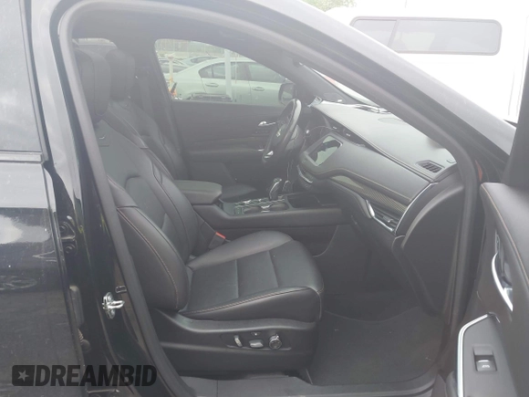 2019 Cadillac XT4 FWD Sport with VIN 1GYFZER48KF102076, listed as a IAAI auction lot 42125214 with 45,315 mi miles and . Bid and sale history available at carsss.com. Image 5.