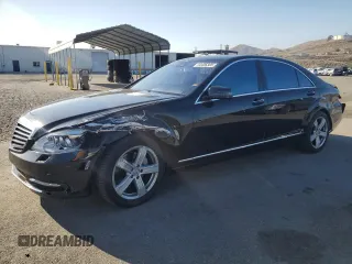 2010 Mercedes-Benz S 550 with VIN WDDNG7BB4AA321100, listed as a Copart auction lot 44456305 with 161,451 mi miles and Salvage Title. Bid and sale history available at DreamBid. Image 1.