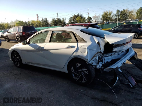 2024 Hyundai Elantra SEL z VIN KMHLS4DG0RU783442, wystawiony jako Copart lot #54518255 z przebiegiem 2 927 mil mil oraz Szkoda całkowita • Salvage title. Historia ofert i sprzedaży dostępna na DreamBid. Obrazek 2.
