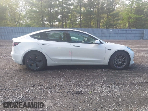 2023 Tesla Model 3 z VIN 5YJ3E1EA9PF576610, wystawiony jako IAAI lot #42206777 z przebiegiem 21 658 mil mil oraz . Historia ofert i sprzedaży dostępna na DreamBid. Obrazek 13.