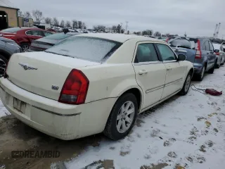 2007 Chrysler 300 Signature with VIN 2C3KA53G47H600753, listed as a Copart auction lot 82892554 with 62,288 mi miles and Clean Title. Bid and sale history available at carsss.com. Image 3.