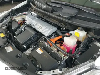 2015 Toyota Prius Two z VIN JTDZN3EU0FJ025828, wystawiony jako IAAI lot #41180043 z przebiegiem 36 036 mil mil oraz . Historia ofert i sprzedaży dostępna na DreamBid. Obrazek 19.